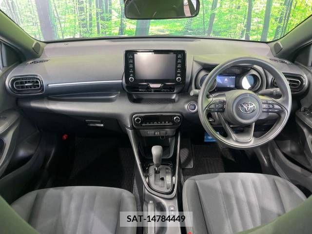 Toyota YARIS 2023-06 371387-1