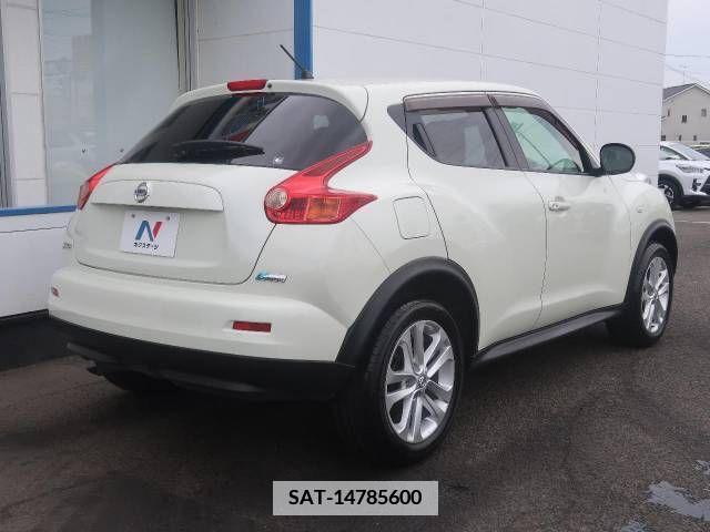 Nissan JUKE 2011-08 378828-16