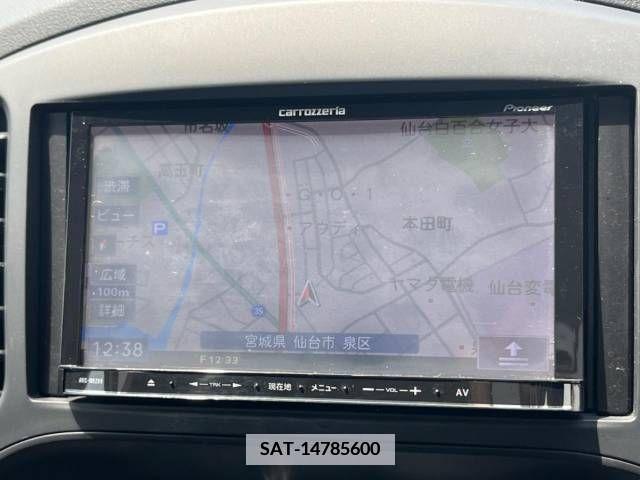 Nissan JUKE 2011-08 378828-2