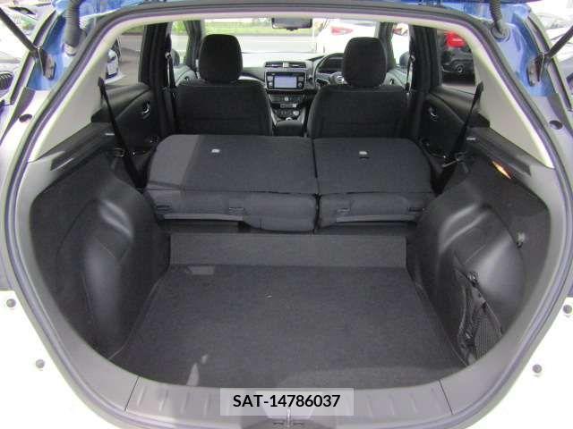 Nissan LEAF 2019-03 297879-19