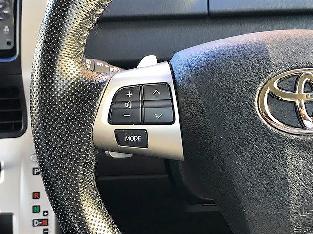 Toyota NOAH 2012-02 20144-10