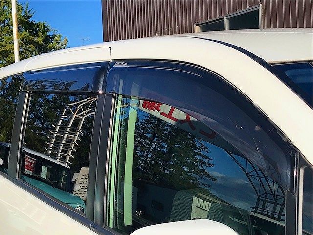 Toyota NOAH 2012-02 20144-24
