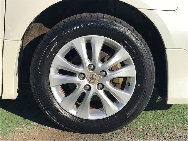 Toyota NOAH 2012-02 20144-26