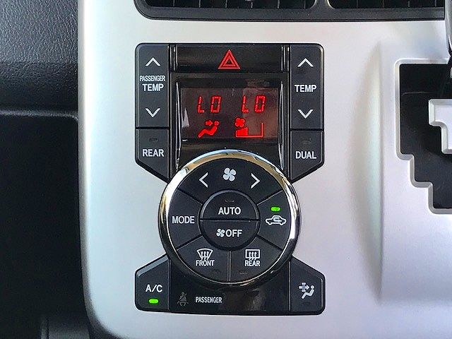 Toyota NOAH 2012-02 20144-14