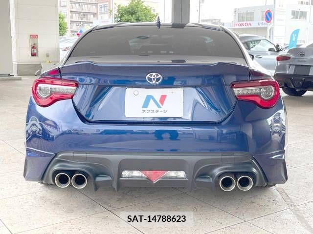 Toyota 86 2017-02 335585-16