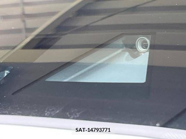 Mazda CX-30 2021-12 218788-2