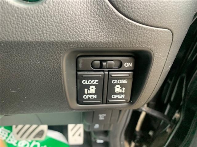 Honda N BOX CUSTOM 2017-07 7677-16