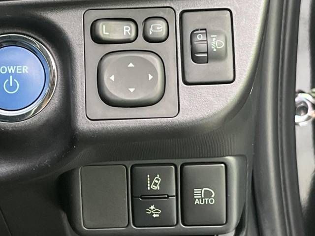 Toyota AQUA 2021-04 183795-4