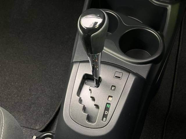 Toyota AQUA 2021-04 183795-19