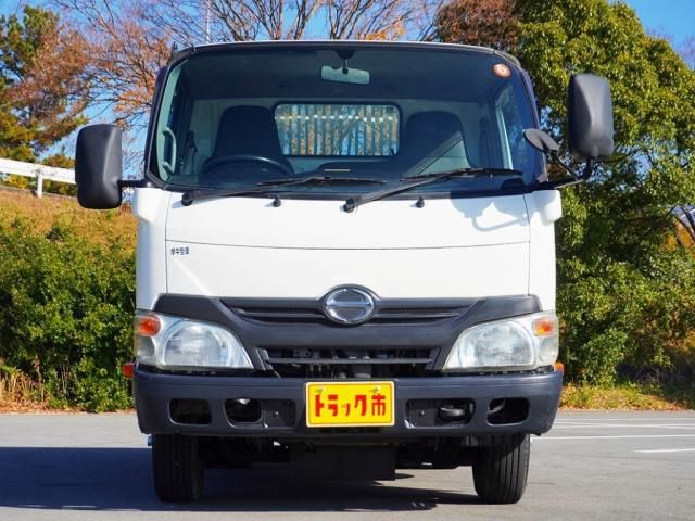 Hino DUTRO 2011-12 182317-8