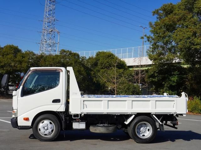 Hino DUTRO 2011-12 182317-13