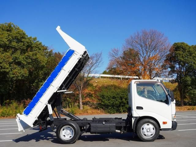 Hino DUTRO 2011-12 182317-16