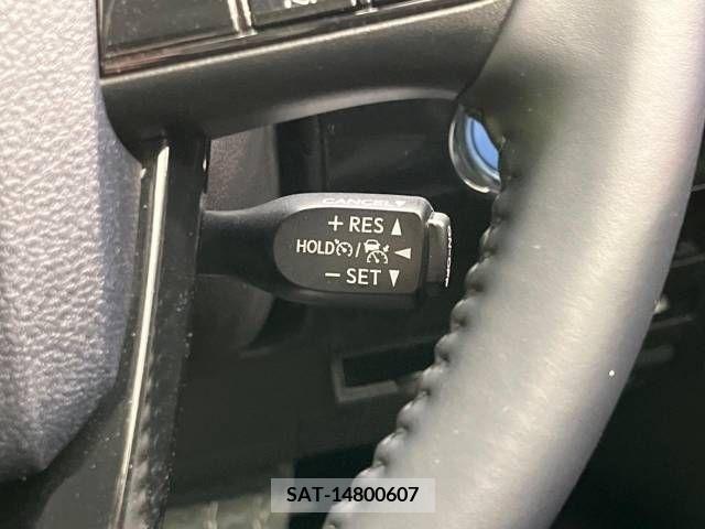 Toyota PRIUS 2022-07 322515-5
