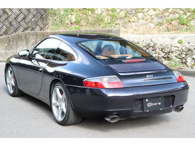 Porsche 911 2000-03 834-4