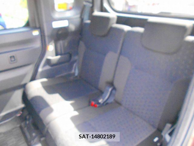 Daihatsu WAKE 2018-05 342328-12