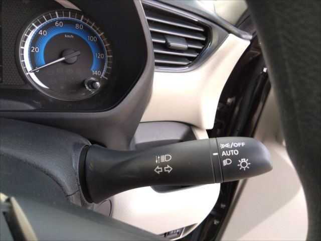 Nissan ROOX 2023-03 28281-17