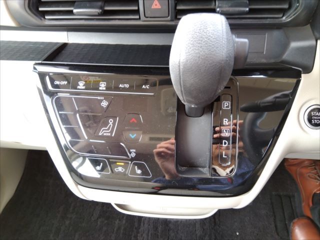 Nissan ROOX 2023-03 28281-8