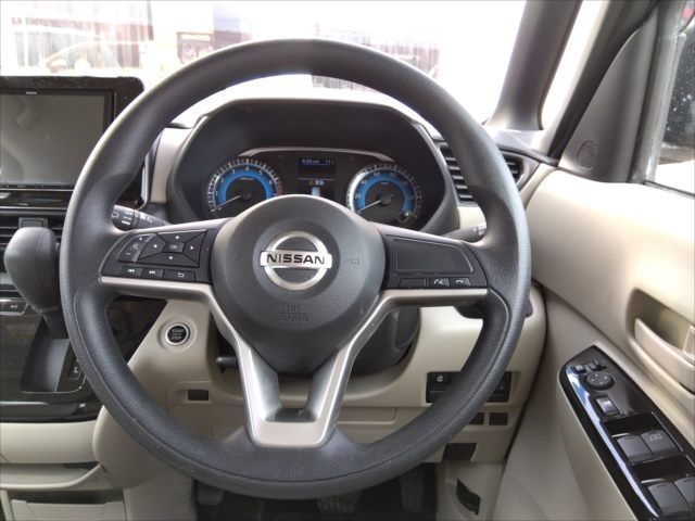 Nissan ROOX 2023-03 28281-2