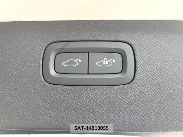 Volvo XC90 2022-10 320564-15