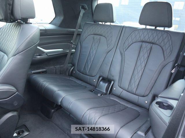 Bmw X7 2019-08 377375-15