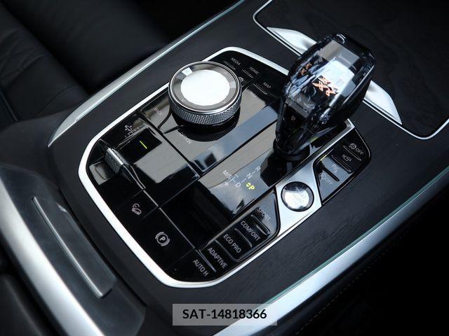 Bmw X7 2019-08 377375-28