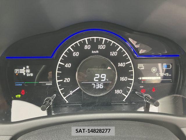 Nissan NOTE 2018-07 279822-11