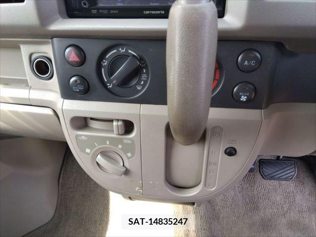 Suzuki EVERY 2011-09 268936-8