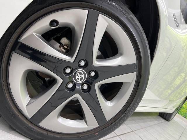 Toyota PRIUS 2019-01 18559-15