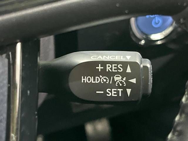 Toyota PRIUS 2019-01 18559-7