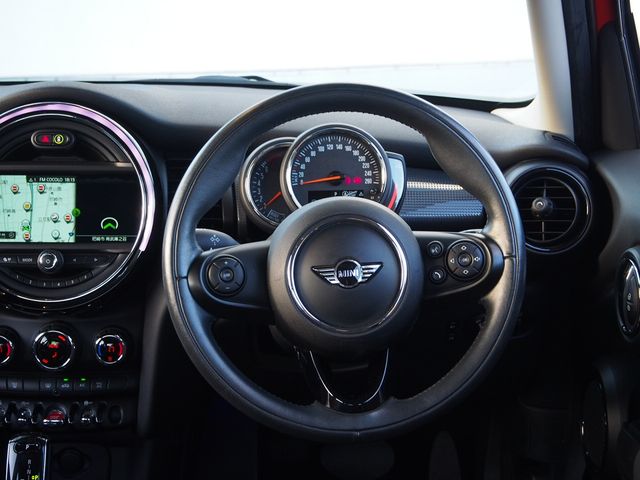 Bmw MINI 2018-07 9805-19