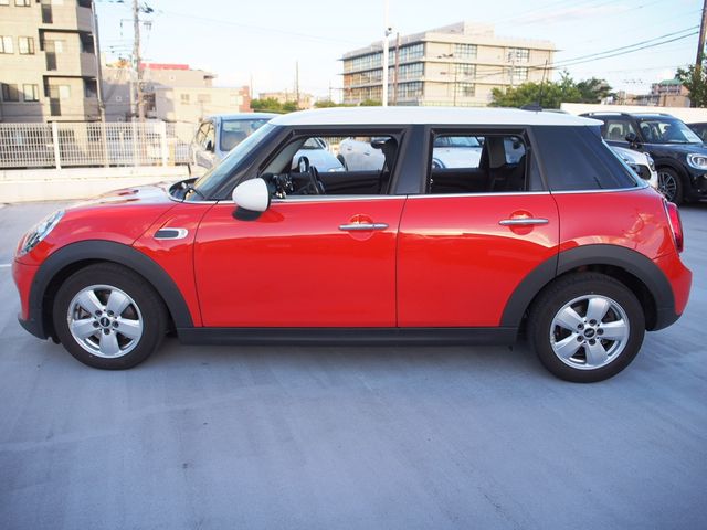 Bmw MINI 2018-07 9805-18