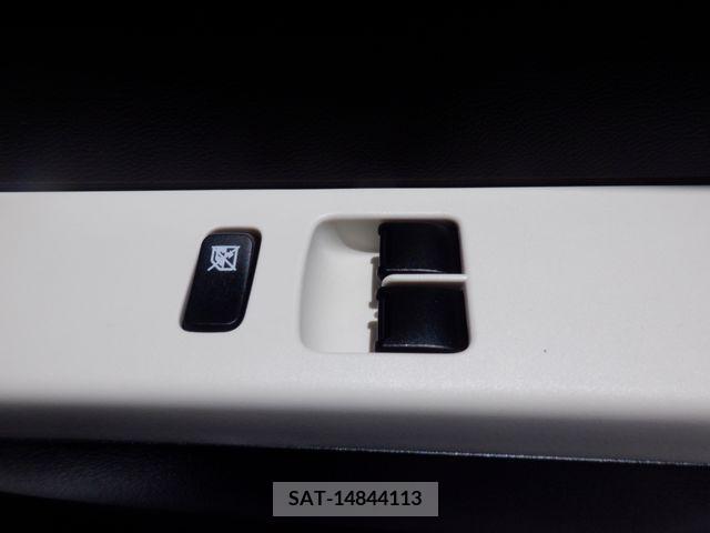 Suzuki ALTO 2017-02 327458-21