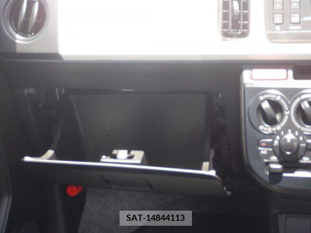 Suzuki ALTO 2017-02 327458-23