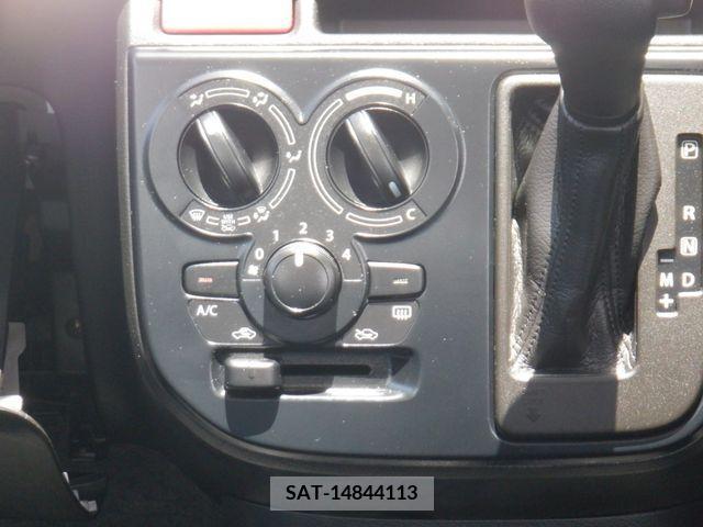 Suzuki ALTO 2017-02 327458-16