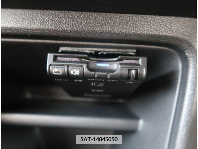 VolksWagen UP! 2018-06 370852-22