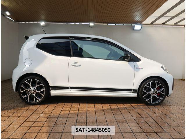 VolksWagen UP! 2018-06 370852-6
