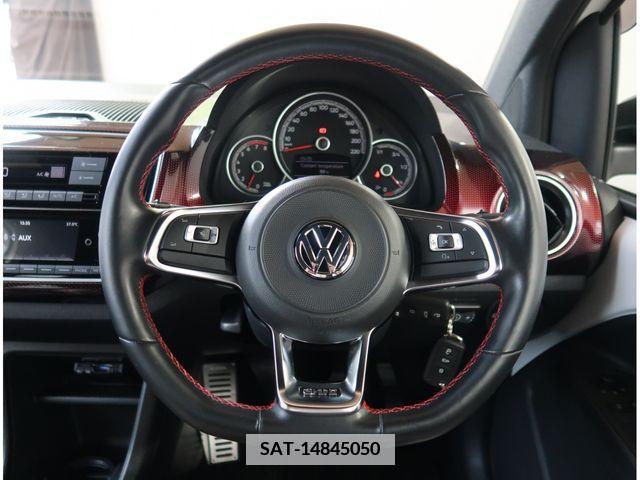 VolksWagen UP! 2018-06 370852-17