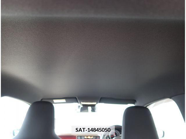 VolksWagen UP! 2018-06 370852-12