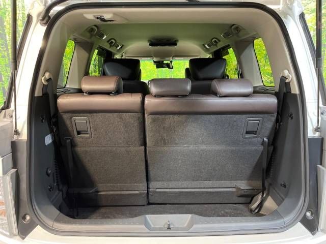 Nissan ELGRAND 2020-10 15108-11