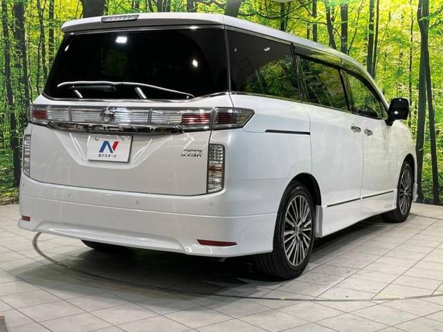 Nissan ELGRAND 2020-10 15108-17