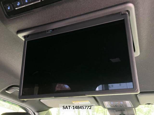 Toyota VOXY 2023-03 370427-2