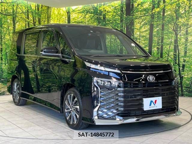 Toyota VOXY 2023-03 370427-16