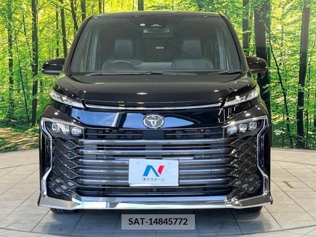 Toyota VOXY 2023-03 370427-14