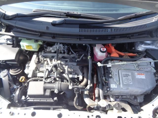 Toyota AQUA 2017-12 6601-23