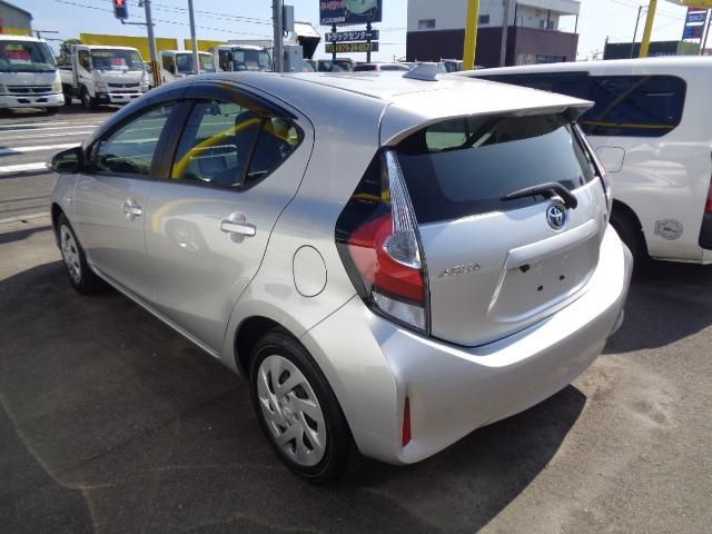 Toyota AQUA 2017-12 6601-5