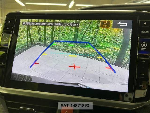 Toyota VOXY 2019-07 332185-4