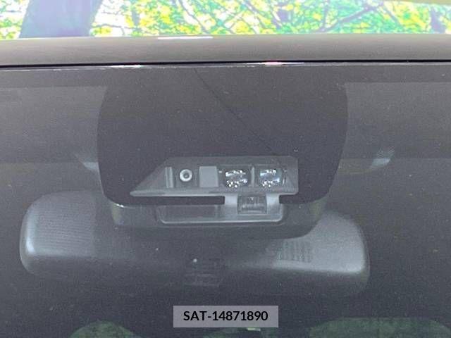 Toyota VOXY 2019-07 332185-2