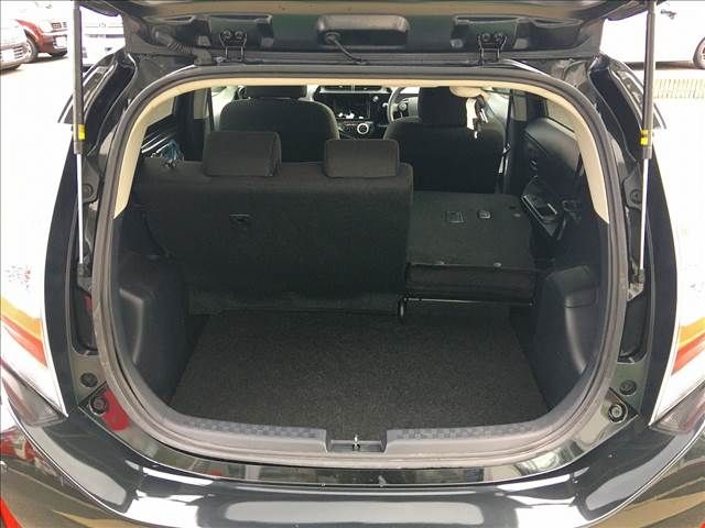 Toyota AQUA 2018-11 10138-6
