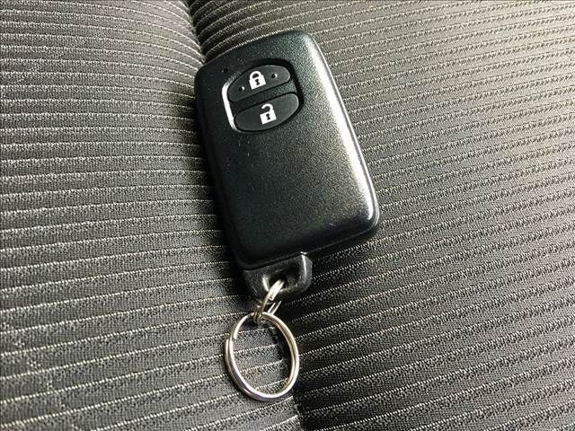 Toyota AQUA 2018-11 10138-9