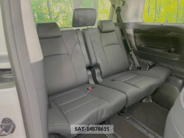 Toyota ALPHARD 2022-11 389034-10